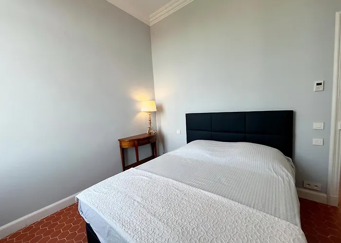 Les Beaux Jours - Vue - Piscine - Jardin - Centre