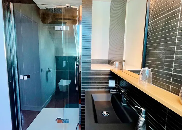 Les Beaux Jours - Vue - Piscine - Jardin - Centre * Saint-Raphaël