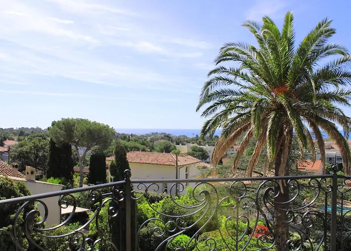 Les Beaux Jours - Vue - Piscine - Jardin - Centre *