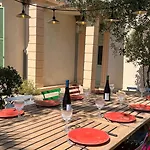 Les Beaux Jours - Vue - Piscine - Jardin - Centre 别墅