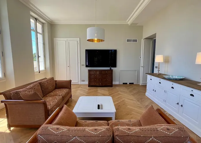 Les Beaux Jours - Vue - Piscine - Jardin - Centre Saint-Raphaël