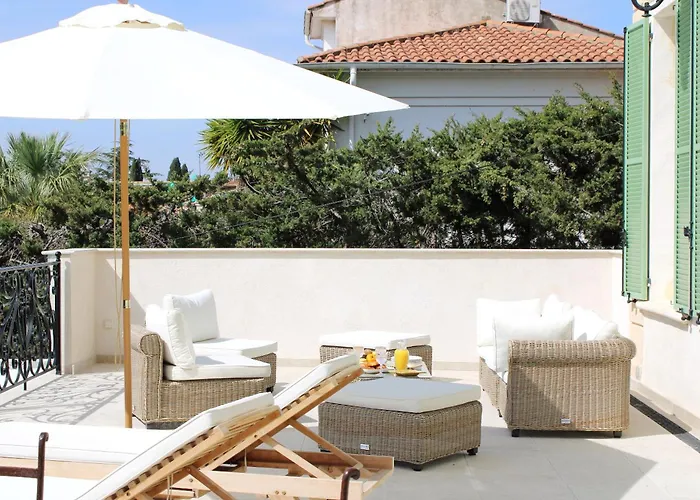 Les Beaux Jours - Vue - Piscine - Jardin - Centre Saint-Raphaël