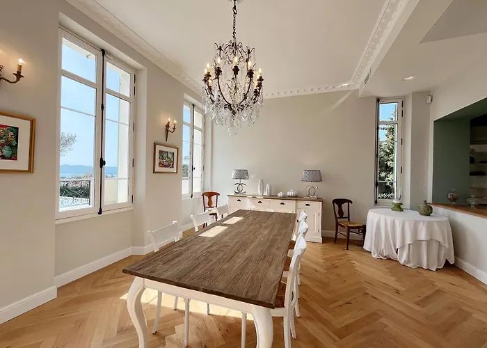 Villa Les Beaux Jours - Vue - Piscine - Jardin - Centre Saint-Raphaël