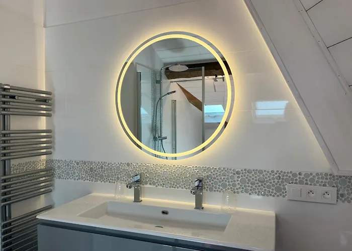 Les Beaux Jours - Vue - Piscine - Jardin - Centre *