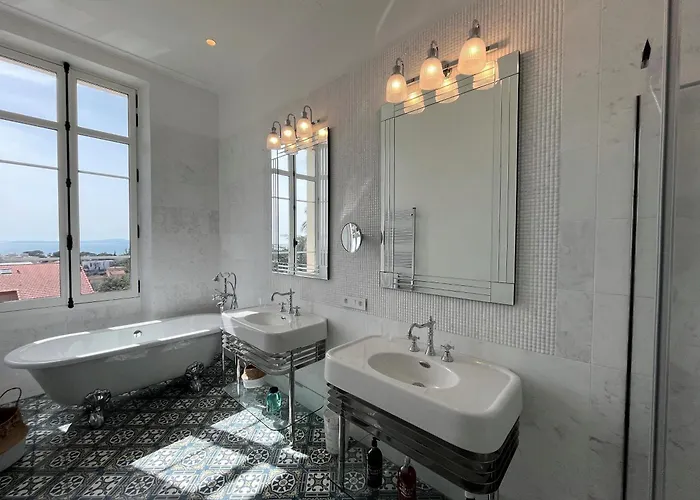 Les Beaux Jours - Vue - Piscine - Jardin - Centre * Saint-Raphaël