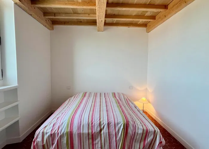 Les Beaux Jours - Vue - Piscine - Jardin - Centre Villa