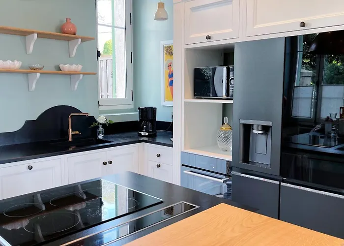 Les Beaux Jours - Vue - Piscine - Jardin - Centre Villa Saint-Raphaël