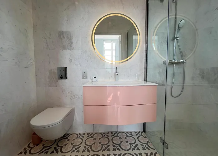 Les Beaux Jours - Vue - Piscine - Jardin - Centre Saint-Raphaël