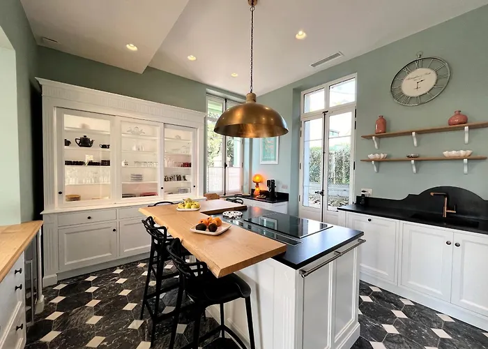 Villa Les Beaux Jours - Vue - Piscine - Jardin - Centre