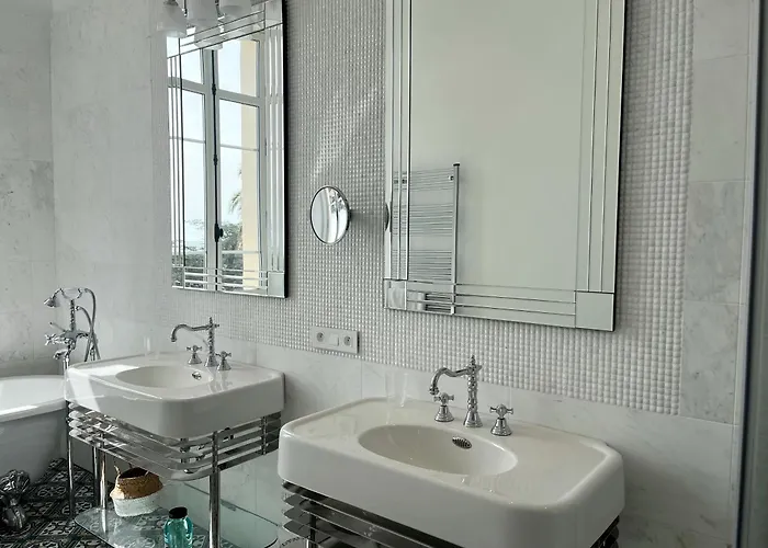 Les Beaux Jours - Vue - Piscine - Jardin - Centre Villa *