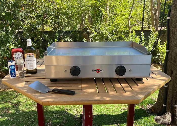 Les Beaux Jours - Vue - Piscine - Jardin - Centre