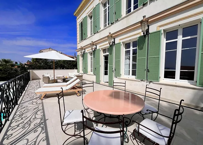 Les Beaux Jours - Vue - Piscine - Jardin - Centre *